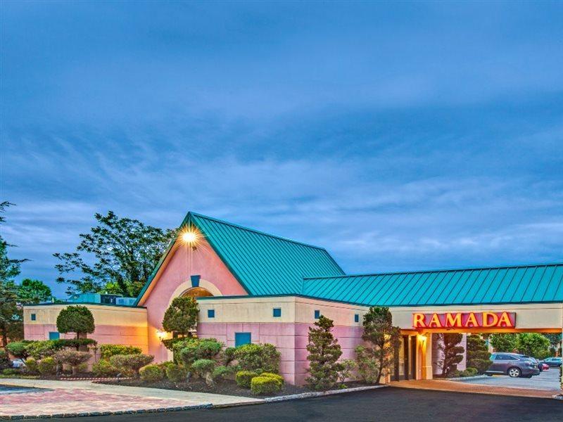 Ramada By Wyndham Parsippany Hotel Exterior photo