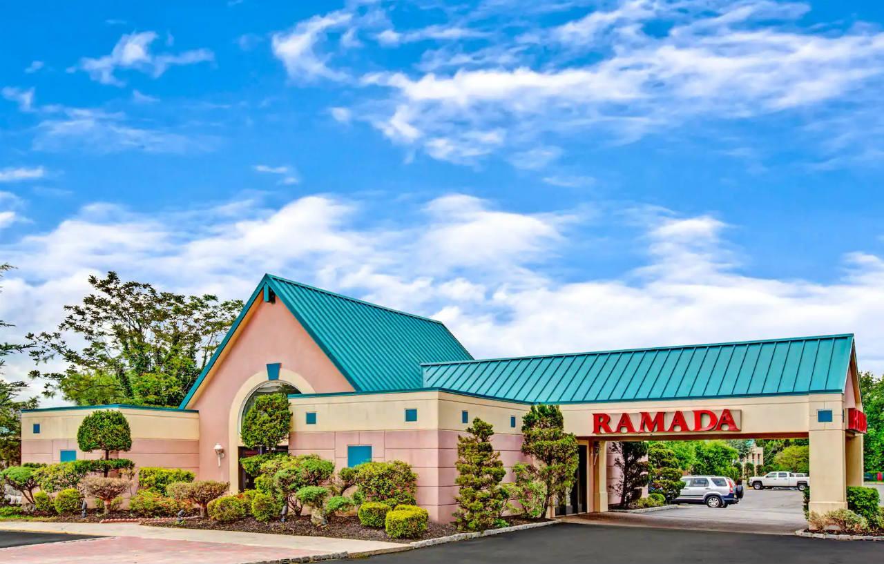 Ramada By Wyndham Parsippany Hotel Exterior photo